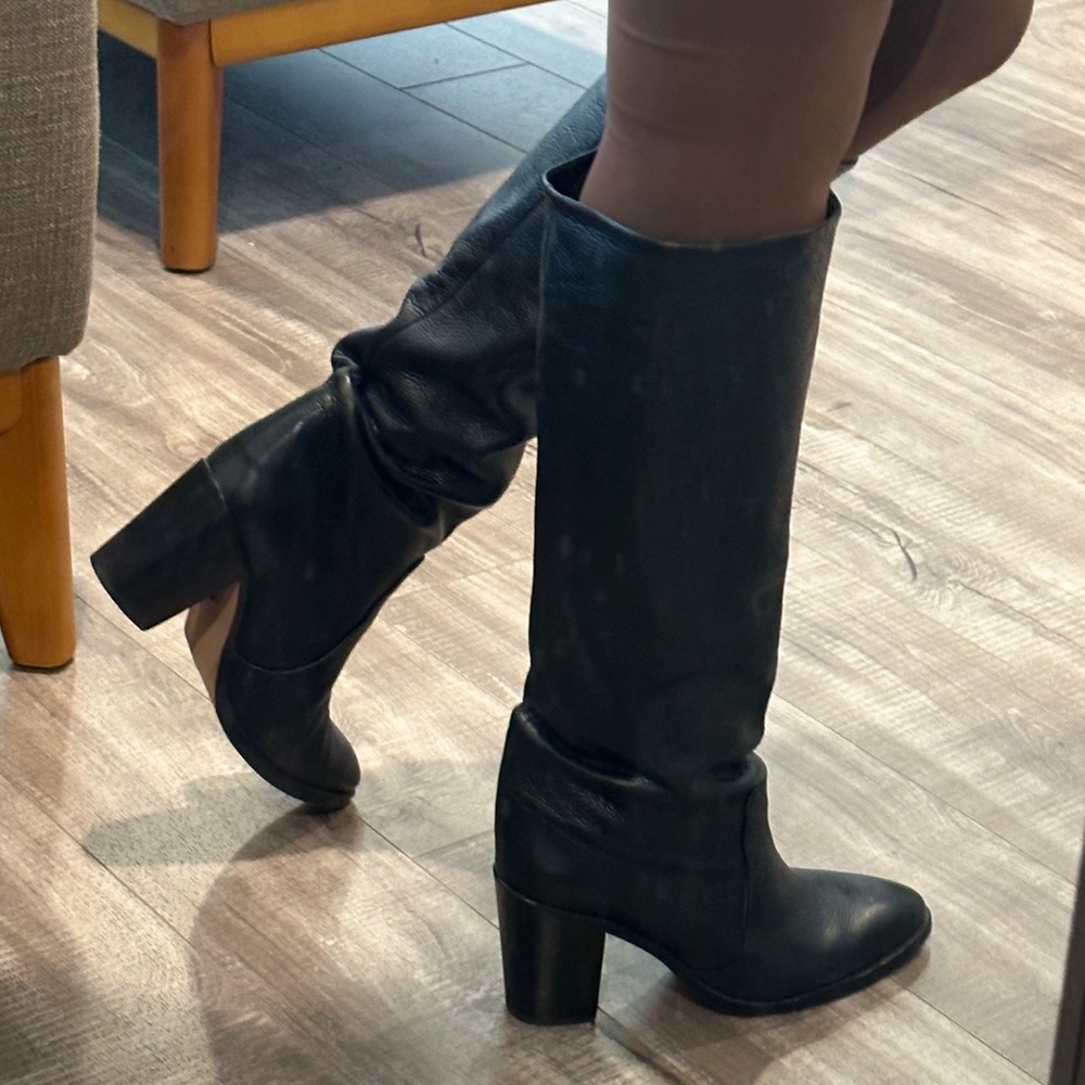SCHUTZ Leather Heeled Boots